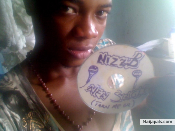 nizzb photo - click for next photo