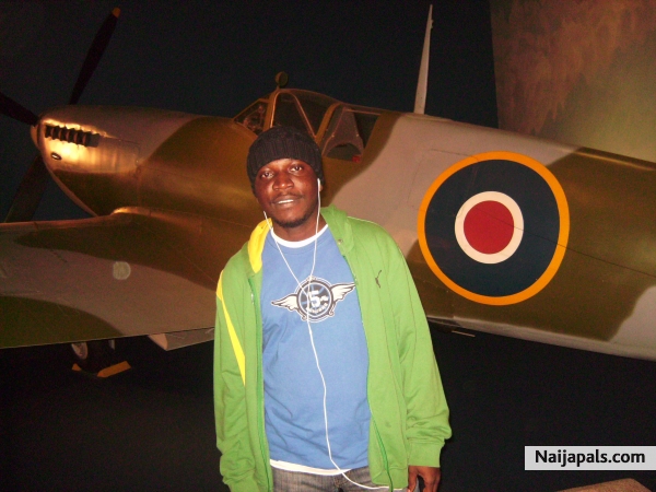 Me @ the NASA museum - click for next photo