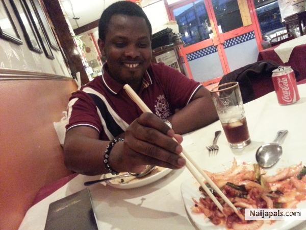 eating out with friends...oh i love my chinese..lol - click for next photo
