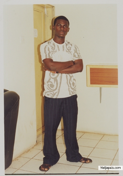  - click for next photo