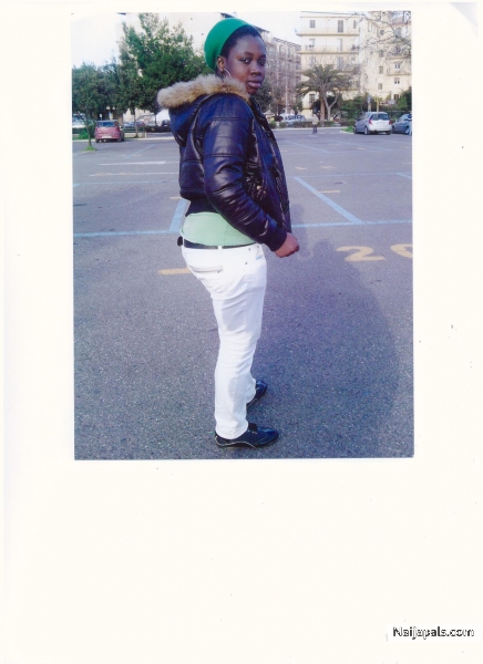  - click for next photo