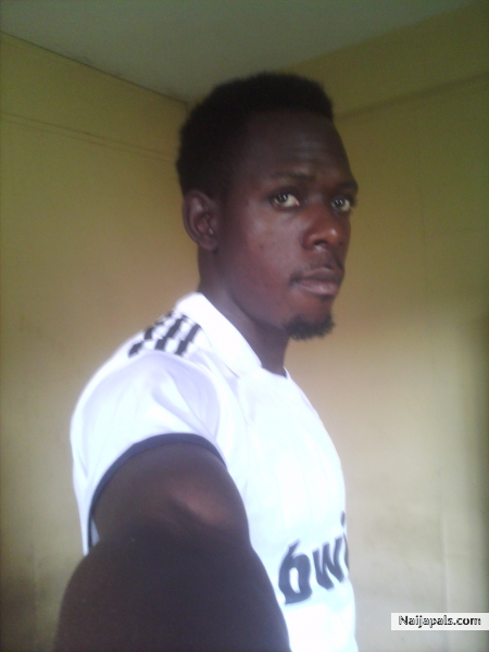 yemi - click for next photo