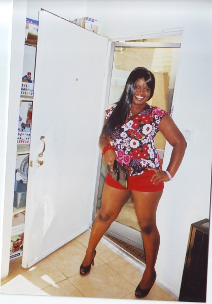 thick mama.... - click for next photo