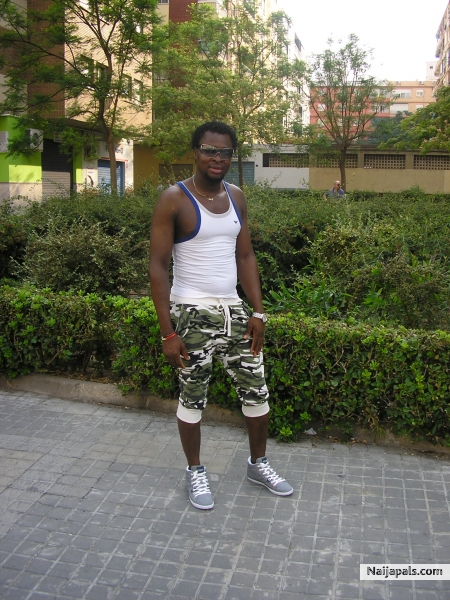  - click for next photo