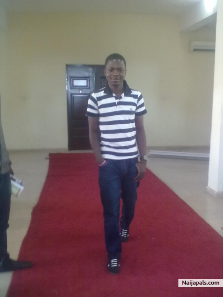 dre noni - click for next photo