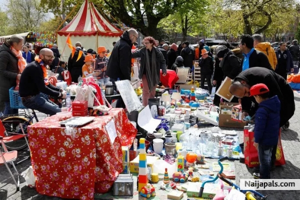 rommelmarkt - click for next photo