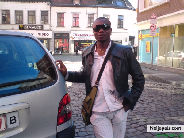  - click for next photo