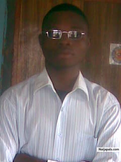 Internet guru - click for next photo