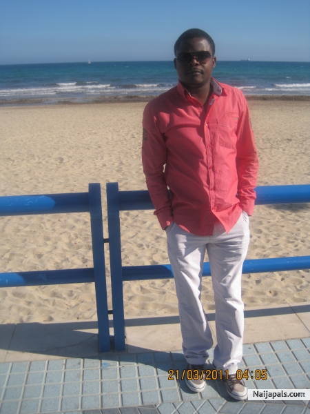  - click for next photo