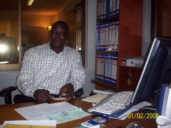 Naijaman - click for next photo