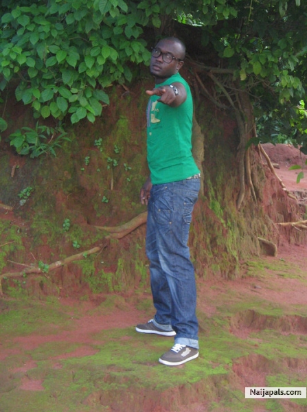  - click for next photo