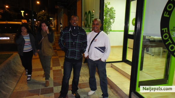  - click for next photo