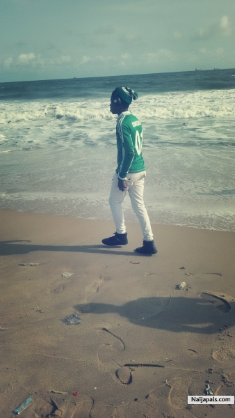 - click for next photo
