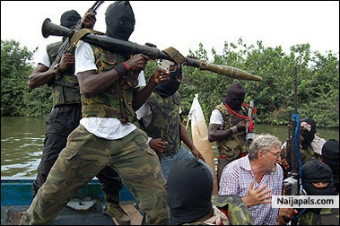 Warri mafia on the move - click for next photo