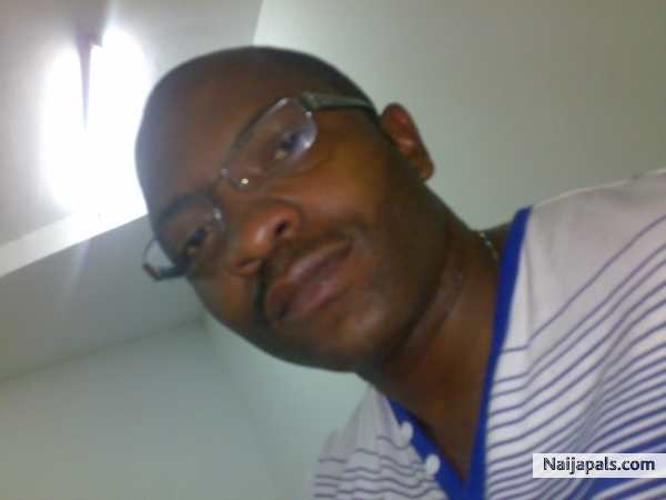 Julius.G - click for next photo