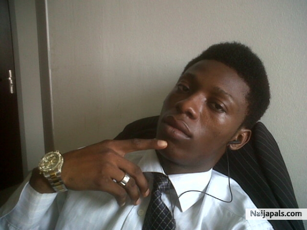 New Moi... - click for next photo