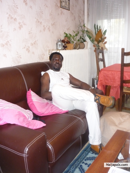  - click for next photo