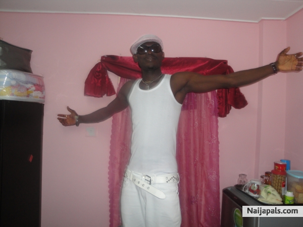 this is my worl i rule..... - click for next photo