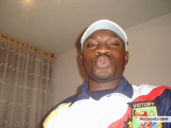 kisss you - click for next photo