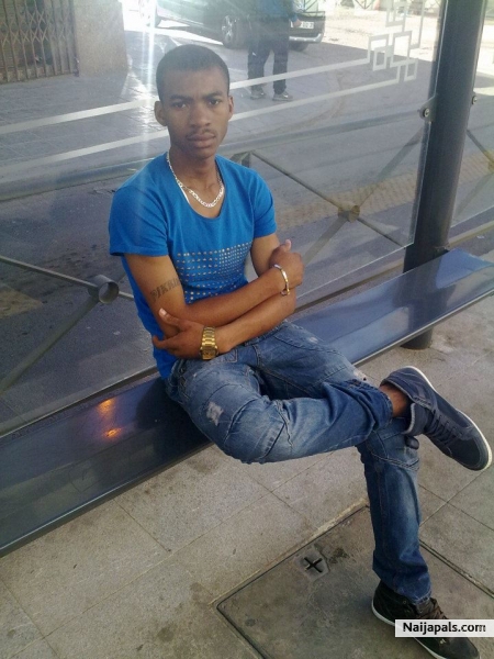  - click for next photo