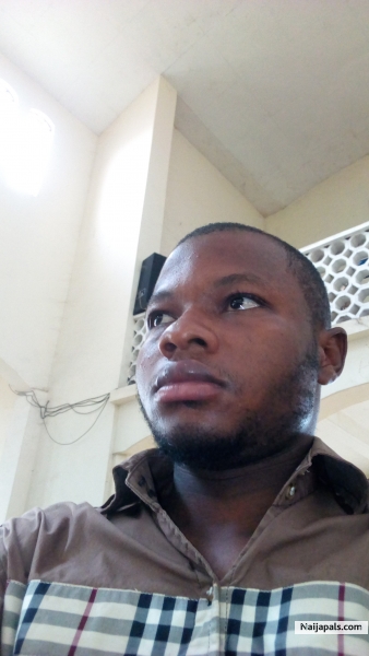 Miracle Idara is from Akwa Ibom State Nigeria - click for next photo