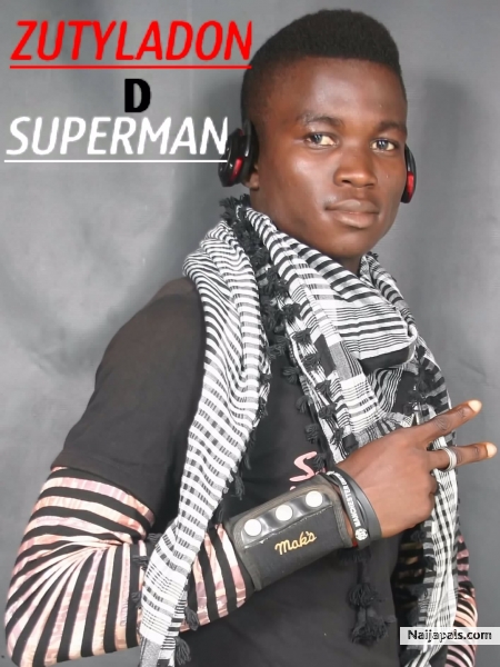 Zutyladon de Superman - click for next photo