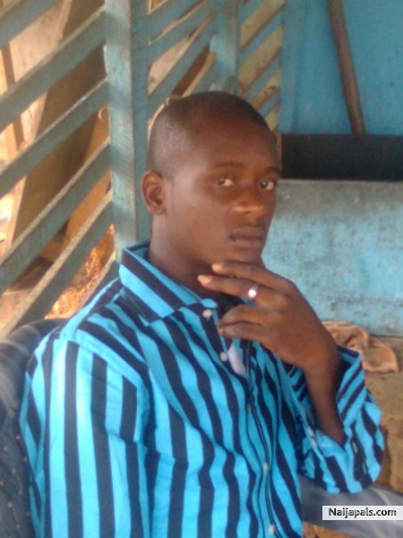 TUNDE 2 - click for next photo