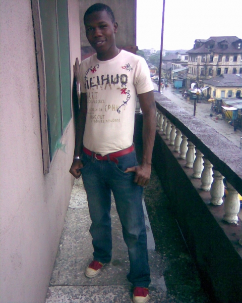  - click for next photo