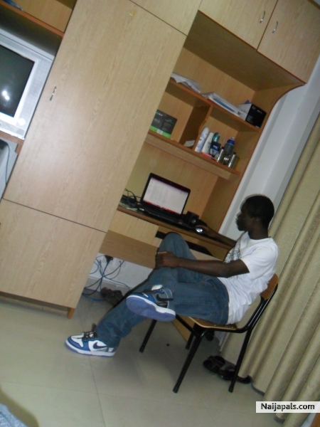  - click for next photo