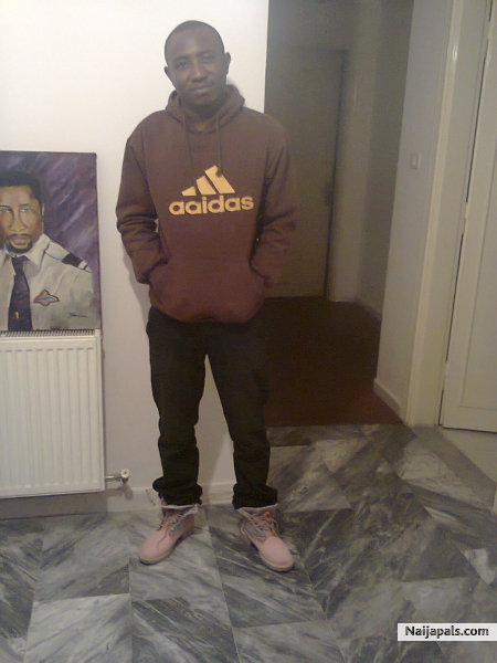  - click for next photo