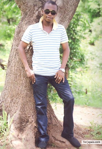  - click for next photo