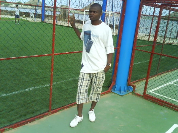  - click for next photo