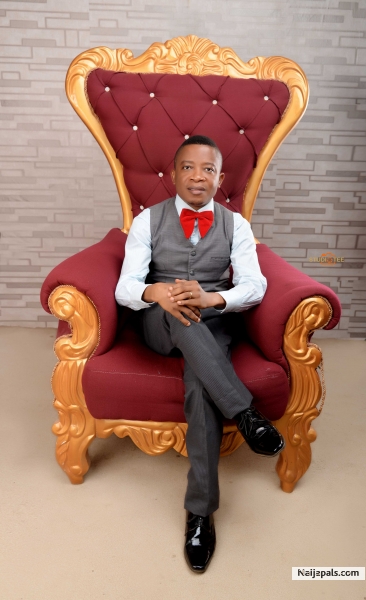 Gospel Artiste - click for next photo