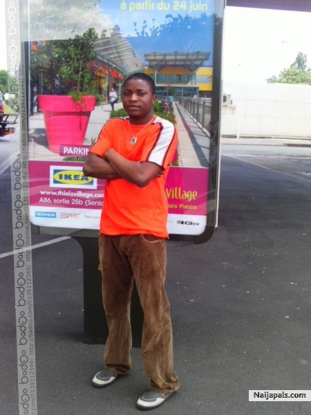  - click for next photo