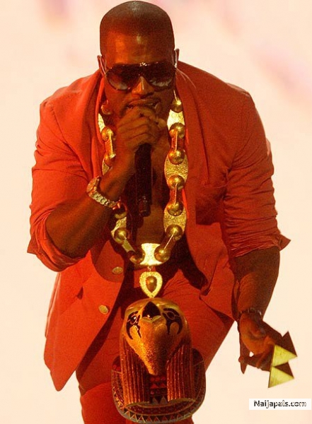 money on the chains - click for next photo
