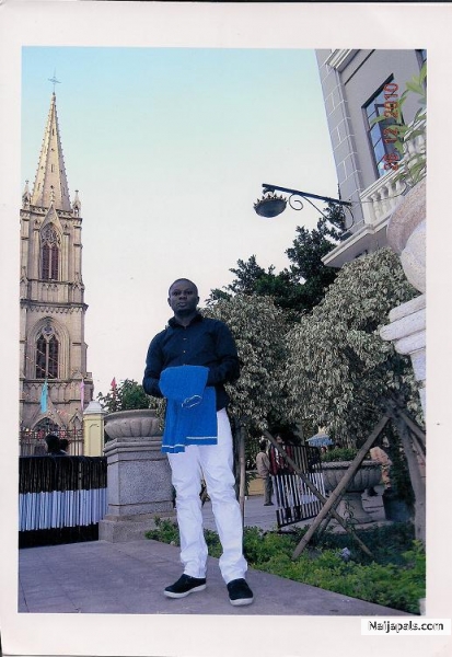  - click for next photo