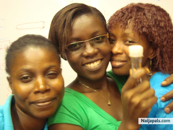 Girls Girls - click for next photo