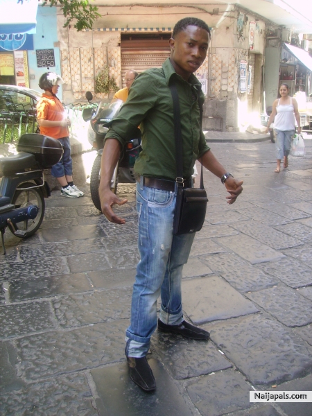  - click for next photo