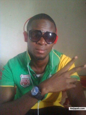 xup pple - click for next photo