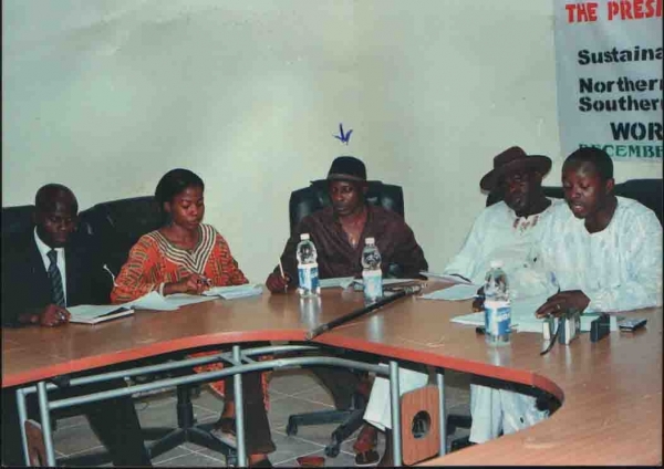 SOJI MARTINS (NATIONAL CO-0RDINATOR) SOUTHERN STATES YOUTH FORUM ADDRESSING NATIONAL YOUTH LEADERS IN ABUJA. - click for next photo