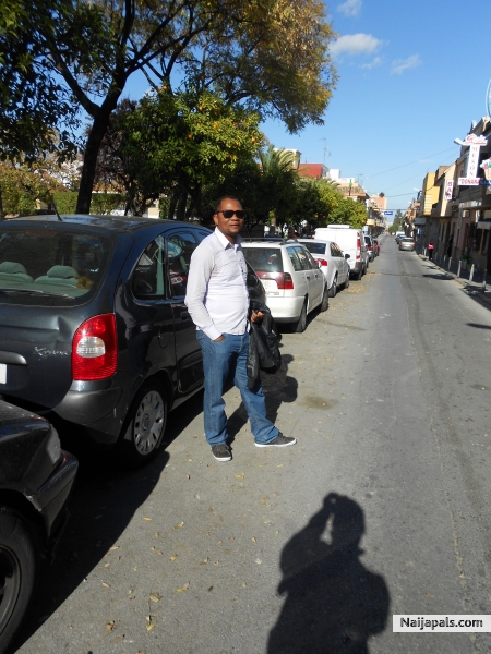  - click for next photo