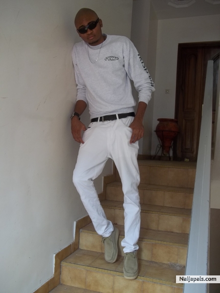  - click for next photo