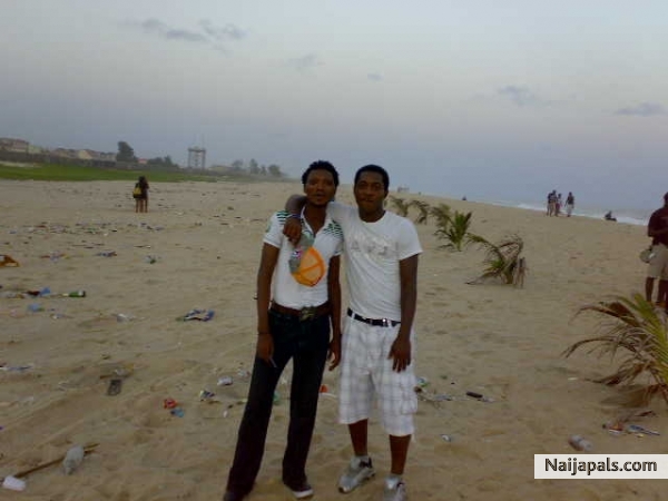  - click for next photo