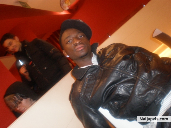  - click for next photo