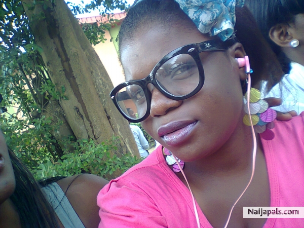 Skul fings - click for next photo