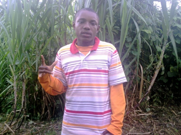  - click for next photo