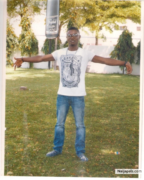  - click for next photo