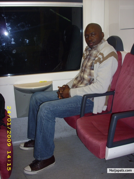  - click for next photo