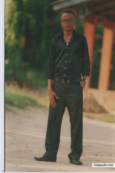 Nikerous Brownson - click for next photo