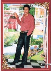  - click for next photo